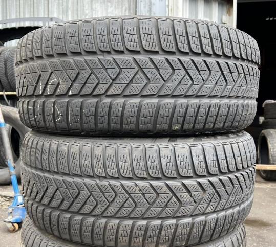 Pirelli Winter Sottozero 3 255/45 R19