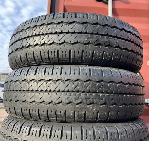 Hankook Radial RA08 215/70 R16C