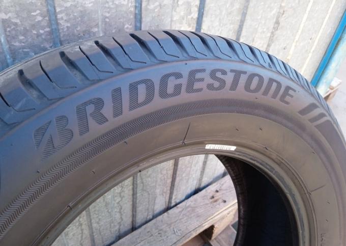 Bridgestone Ecopia NH100 205/65 R16