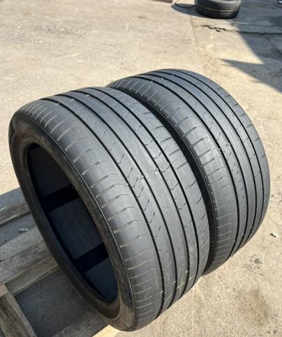 Pirelli P Zero PZ4 255/40 R20