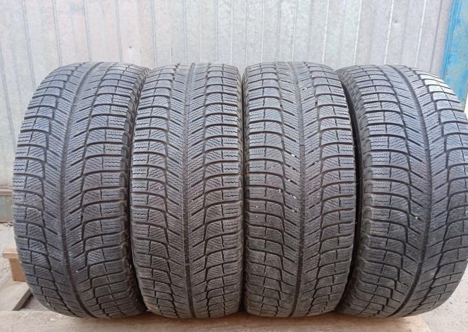 Michelin X-Ice 3 215/45 R17