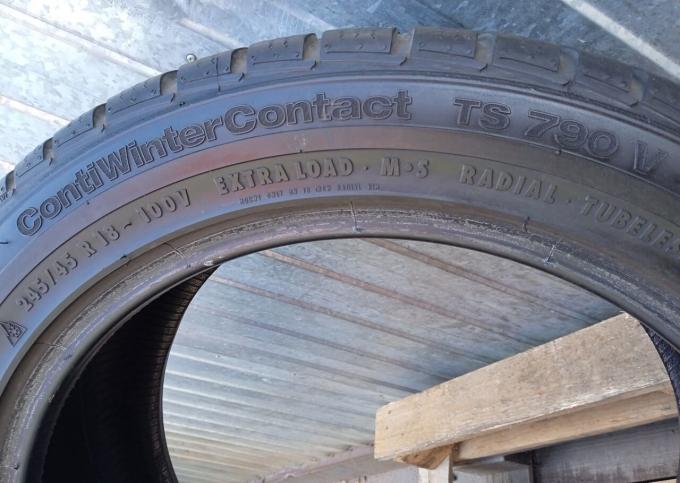 Continental ContiWinterContact TS 790v 245/45 R18