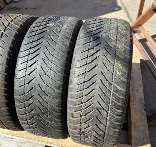 Goodyear Eagle Ultra Grip GW-3 205/50 R17