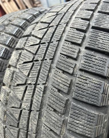 Bridgestone Blizzak Revo GZ 225/55 R17