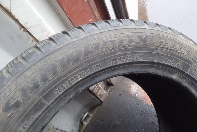 Toyo Snowprox S954 SUV 285/45 R20