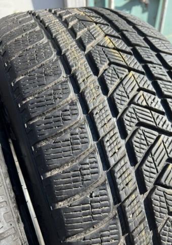 Pirelli Scorpion Winter 275/45 R21