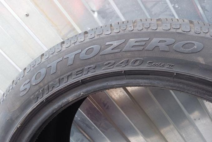 Pirelli Winter Sottozero 240 Serie II 255/40 R18