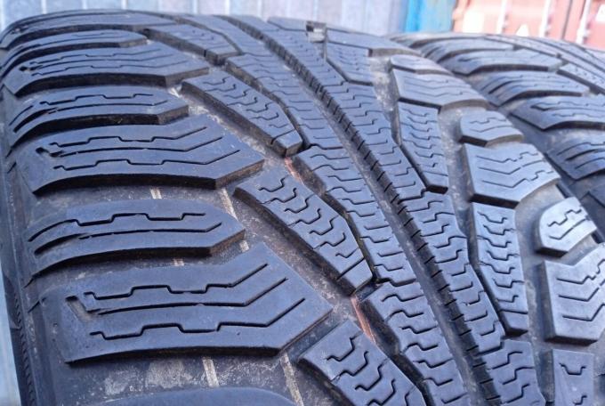 Uniroyal MS Plus 77 235/45 R17