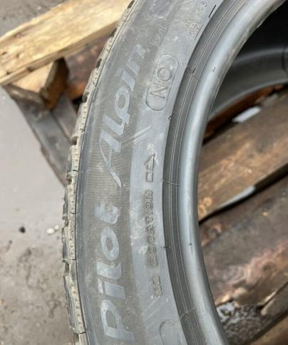 Michelin Pilot Alpin 4 265/40 R19