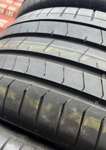 Pirelli P Zero PZ4 245/45 R19 и 275/40 R19