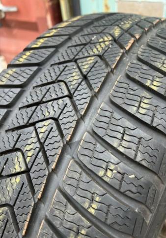 Pirelli Winter Sottozero 3 245/40 R19