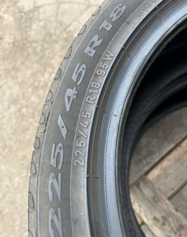 Pirelli Cinturato P7 225/45 R18