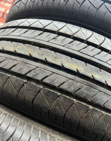 Yokohama dB Decibel E70B 215/60 R16