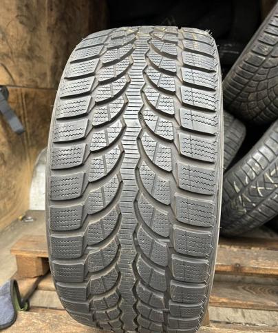 Bridgestone Blizzak LM-32 235/35 R19