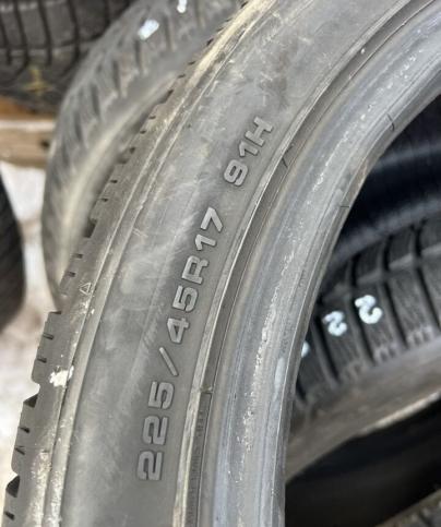 Dunlop Winter Sport 5 225/45 R17