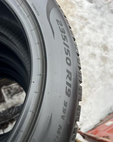 Pirelli P Zero Winter 235/50 R19