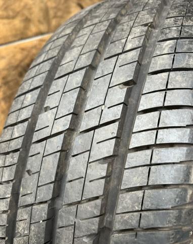 Continental Vanco 2 215/65 R15C