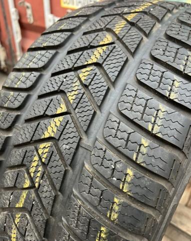 Pirelli Winter Sottozero 3 275/35 R21