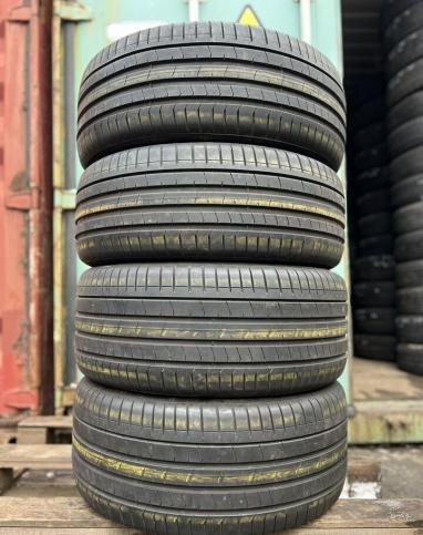 Pirelli P Zero PZ4 245/45 R19 и 275/40 R19