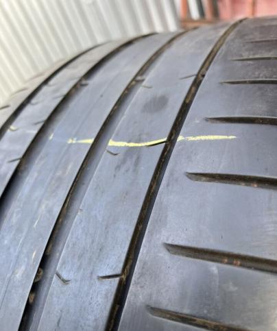 Pirelli P Zero PZ4 315/35 R21