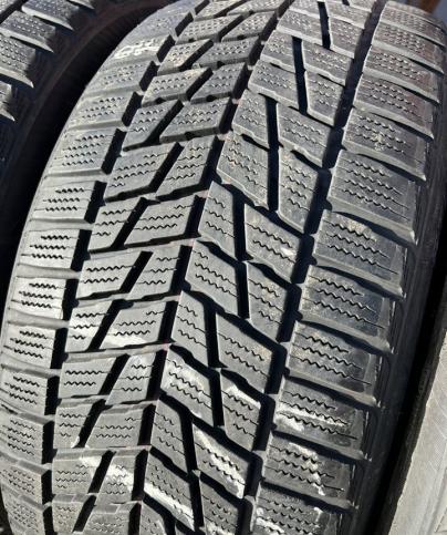 Bridgestone Blizzak LM-22 255/40 R19