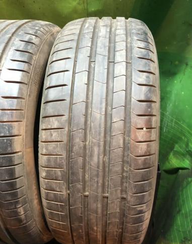 Pirelli P Zero PZ4 245/45 R20