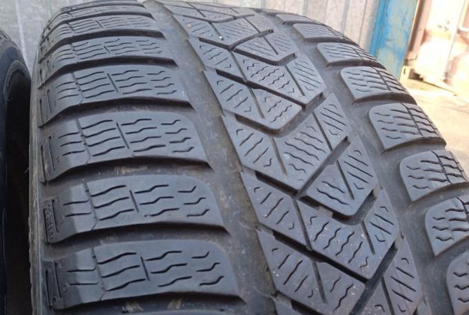 Pirelli Winter Sottozero 3 235/60 R16