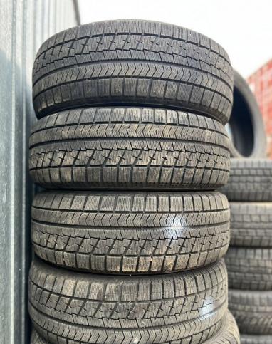 Bridgestone Blizzak VRX 215/60 R16