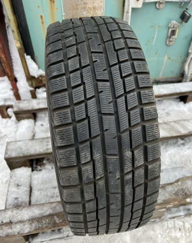 Yokohama Ice Guard IG30 205/55 R16