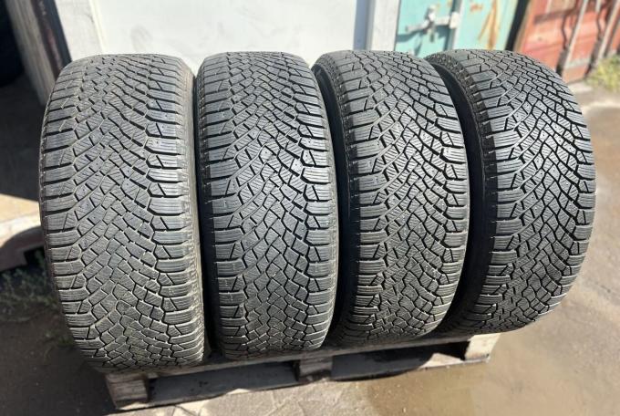 Continental IceContact XTRM 275/55 R20