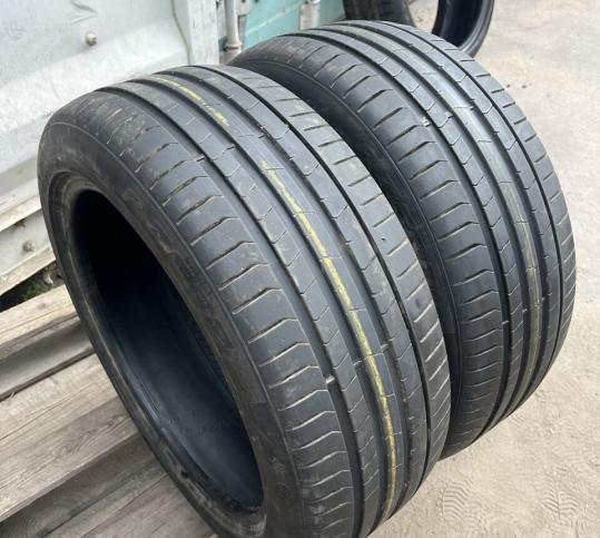 Pirelli P Zero PZ4 245/45 R19