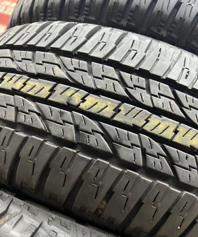 Yokohama Geolandar A/T G015 215/60 R16