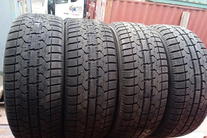 Toyo Observe Garit GIZ 205/55 R16