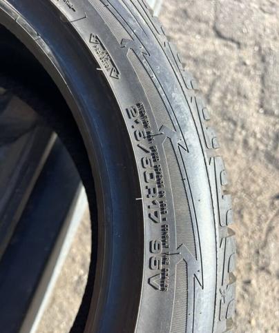 Goodyear UltraGrip Performance Gen-1 215/50 R17