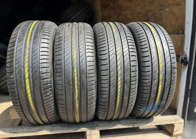 Michelin Primacy 4 215/55 R17