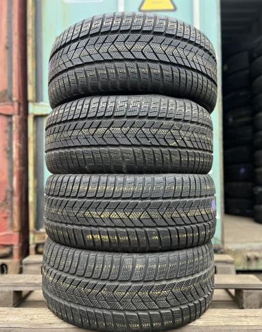 Pirelli Winter Sottozero 3 235/35 R20