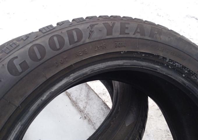 Goodyear UltraGrip 8 195/55 R16