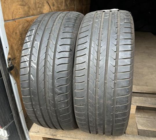 Goodyear EfficientGrip 215/50 R17