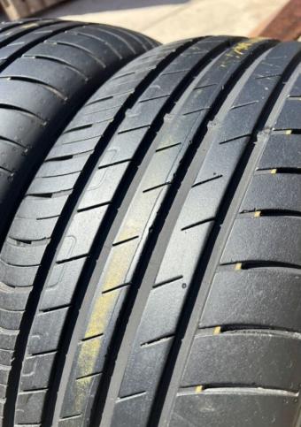 Goodyear EfficientGrip Performance 225/50 R17