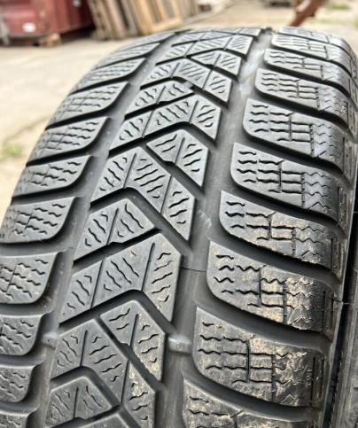 Pirelli Winter Sottozero 3 205/50 R17