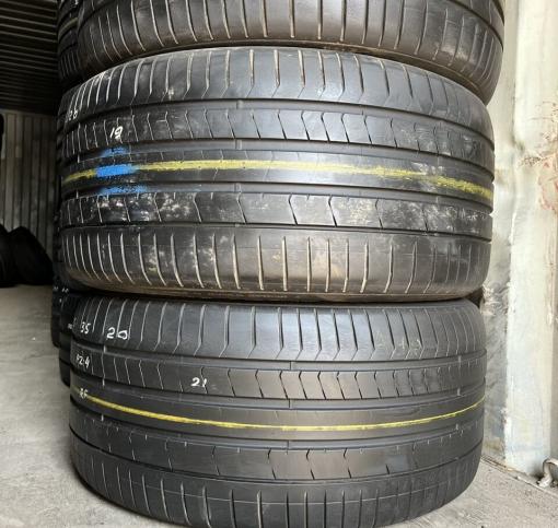 Pirelli P Zero PZ4 275/40 R20 и 315/35 R20