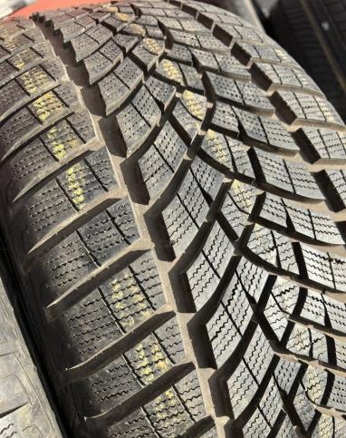 Goodyear UltraGrip Performance+ 265/40 R21