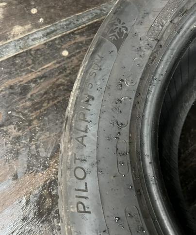 Michelin Pilot Alpin 5 255/60 R18