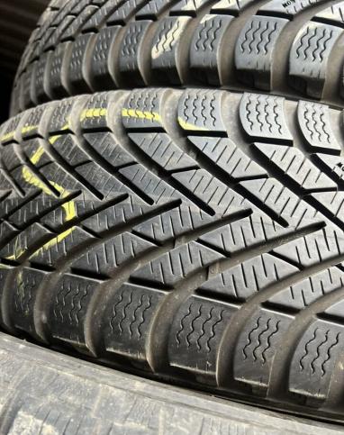 Pirelli Cinturato Winter 195/65 R15