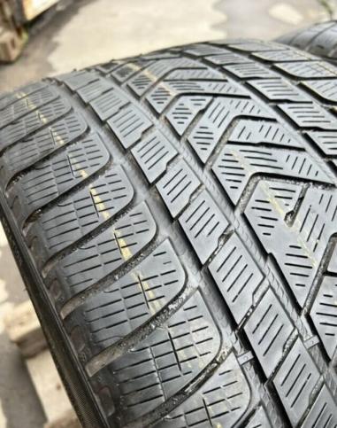 Pirelli Scorpion Winter 325/35 R22