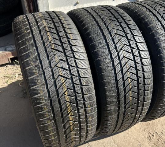 Pirelli Scorpion Winter 275/45 R21