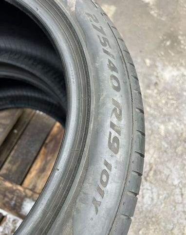 Pirelli P Zero PZ4 245/45 R19 и 275/40 R19