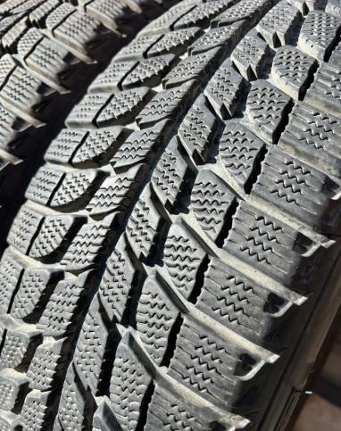 Michelin X-Ice 215/60 R17