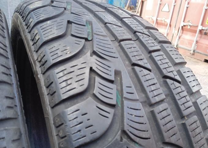 Pirelli Winter Sottozero 210 Serie II 205/50 R17