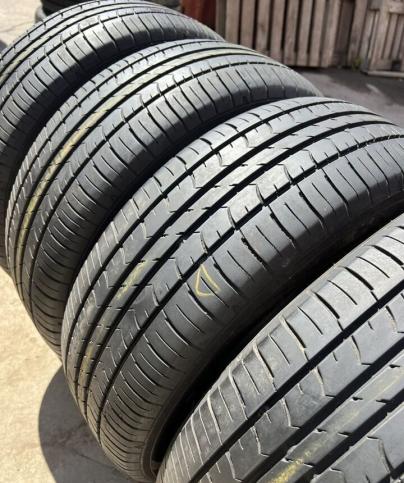 Goodyear EfficientGrip Eco EG01 215/60 R16